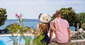 Megabon kuponi za popust – 15 € na namestitve, počitnice, karte PlačiloTakoj